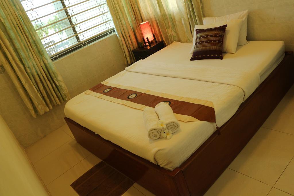 New Season Riverside Hotel Phnom Pen Cameră foto